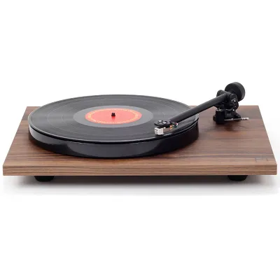 Gramofon Rega Planar 1 (Orzech, wkładka Carbon)