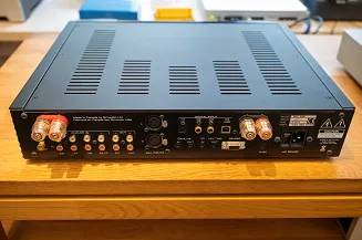 Wzmacniacz zintegrowany Moon 340i D3PX (czarny) – Outlet - 5