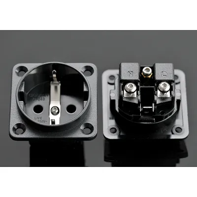 Gniazdo GigaWatt G-040 Schuko