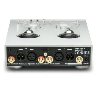 Przedwzmacniacz gramofonowy E.A.T. E-Glo Petit B - 2