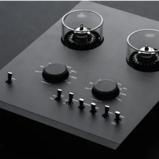 Przedwzmacniacz gramofonowy E.A.T. E-Glo Petit B - 3