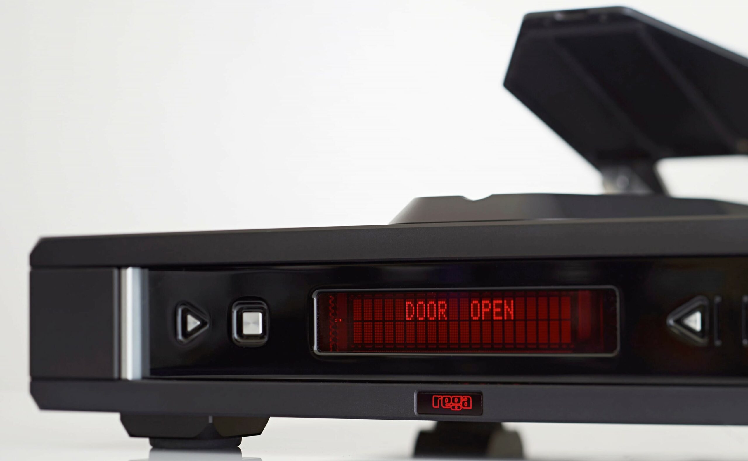 Isis Valve to high-endowy odtwarzacz CD z lampowym torem analogowym i przetwornikiem Wolfson WM8741. Niezrównana dynamika, przestrzeń i szczegółowość dźwięku.