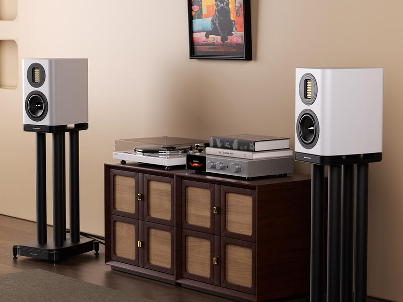 Wharfedale EVO 5.1 – Kolumny podstawkowe | 2-drożne | AMT | Kevlar Wharfedale EVO 5.1 to kompaktowe kolumny podstawkowe 2-drożne z przetwornikiem AMT i kevlarowym wooferem. Mocny, czysty dźwięk w eleganckiej obudowie bass-reflex.