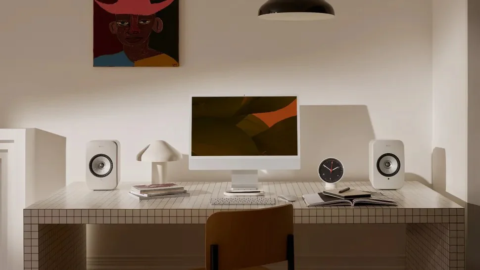 KEF LSX II – kompaktowy system stereo z platformą W2 i HDMI eARC KEF LSX II to nowoczesny system all-in-one z wysokiej jakości dźwiękiem, HDMI eARC, USB-C i wsparciem dla AirPlay 2, Chromecast i Roon. Stylowy, wszechstronny i gotowy do streamingu hi-res.