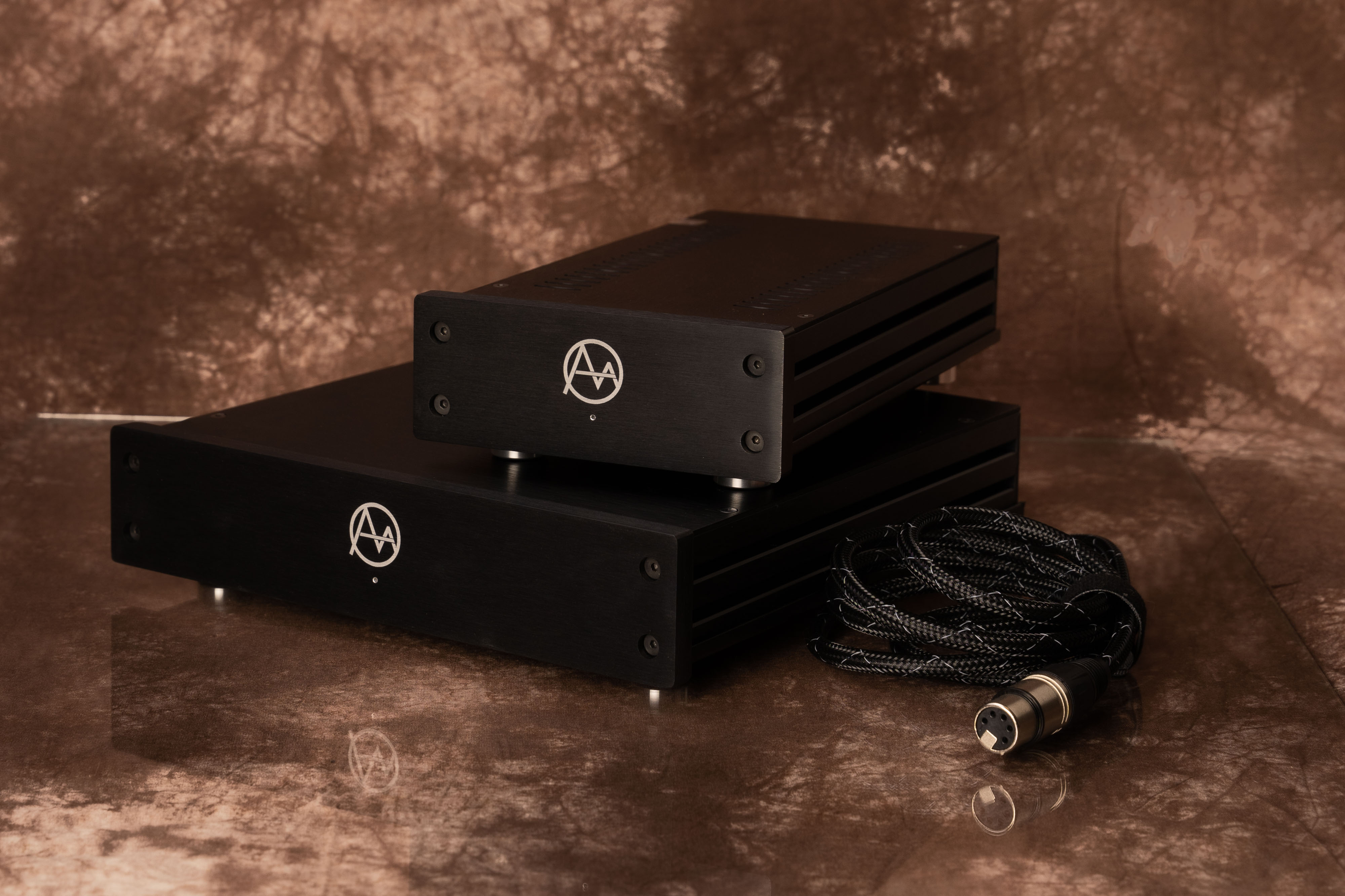 Przedwzmacniacz gramofonowy Art Analog Euterpe AA 2 Przedwzmacniacz gramofonowy Art Analog Euterpe AA 2