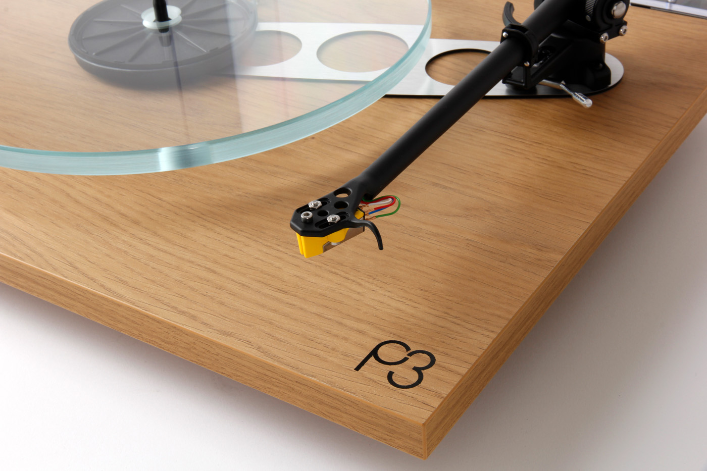 Rega Planar 3 – audiofilski gramofon z precyzyjnym prowadzeniem igły Poznaj Rega Planar 3 – gramofon z zaawansowanym ramieniem RB330, sztywną plintą i szklanym talerzem. Wyjątkowa dokładność i brzmienie klasy premium.