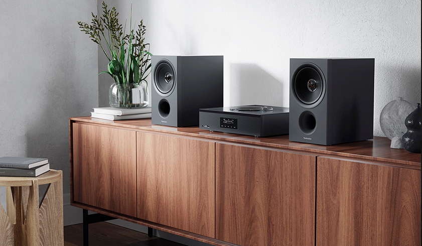 Poznaj Technics SA-C600 – nowoczesny amplituner z odtwarzaczem CD, wsparciem dla streamingu, wejściem Phono MM i technologią JENO dla precyzyjnego dźwięku.