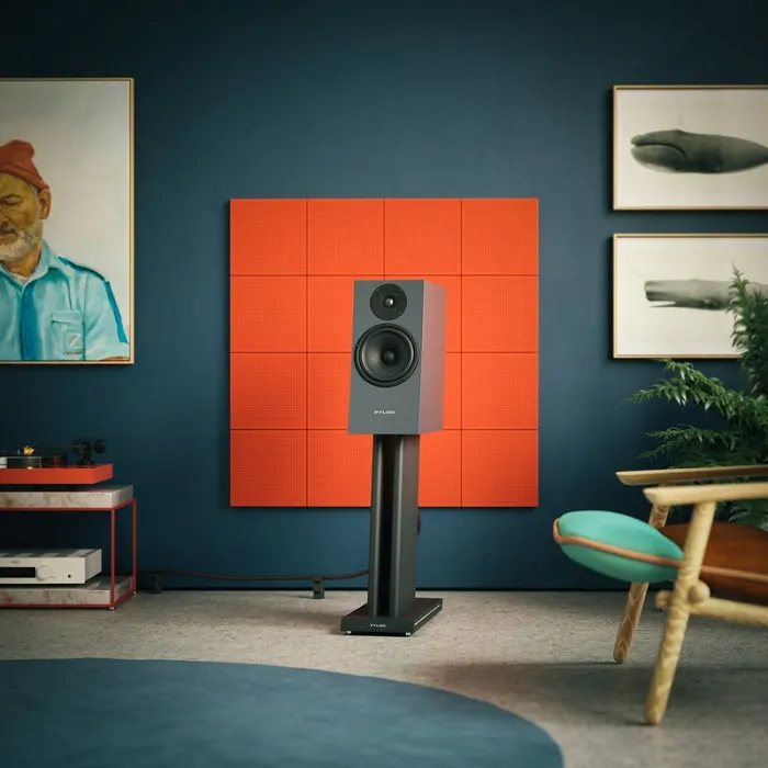 Premiera kolumn Pylon Audio Jasper Monitor 18!