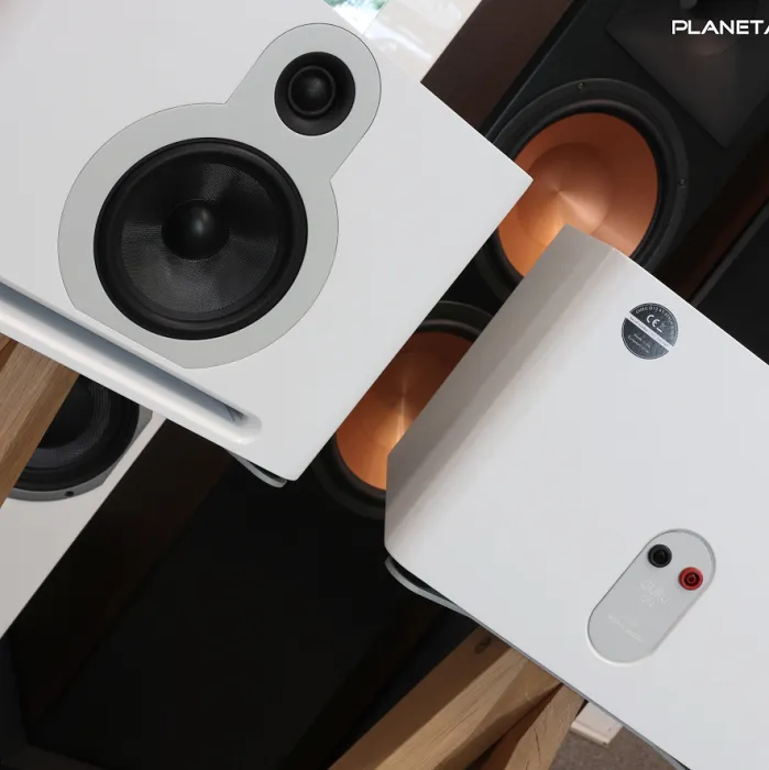 Dźwięk, który Cię zaskoczy - poznaj kolumny Guru Q10