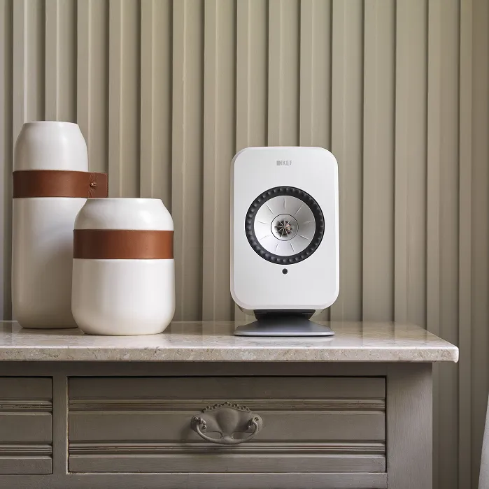 Wielka moc w małej obudowie - KEF LSX