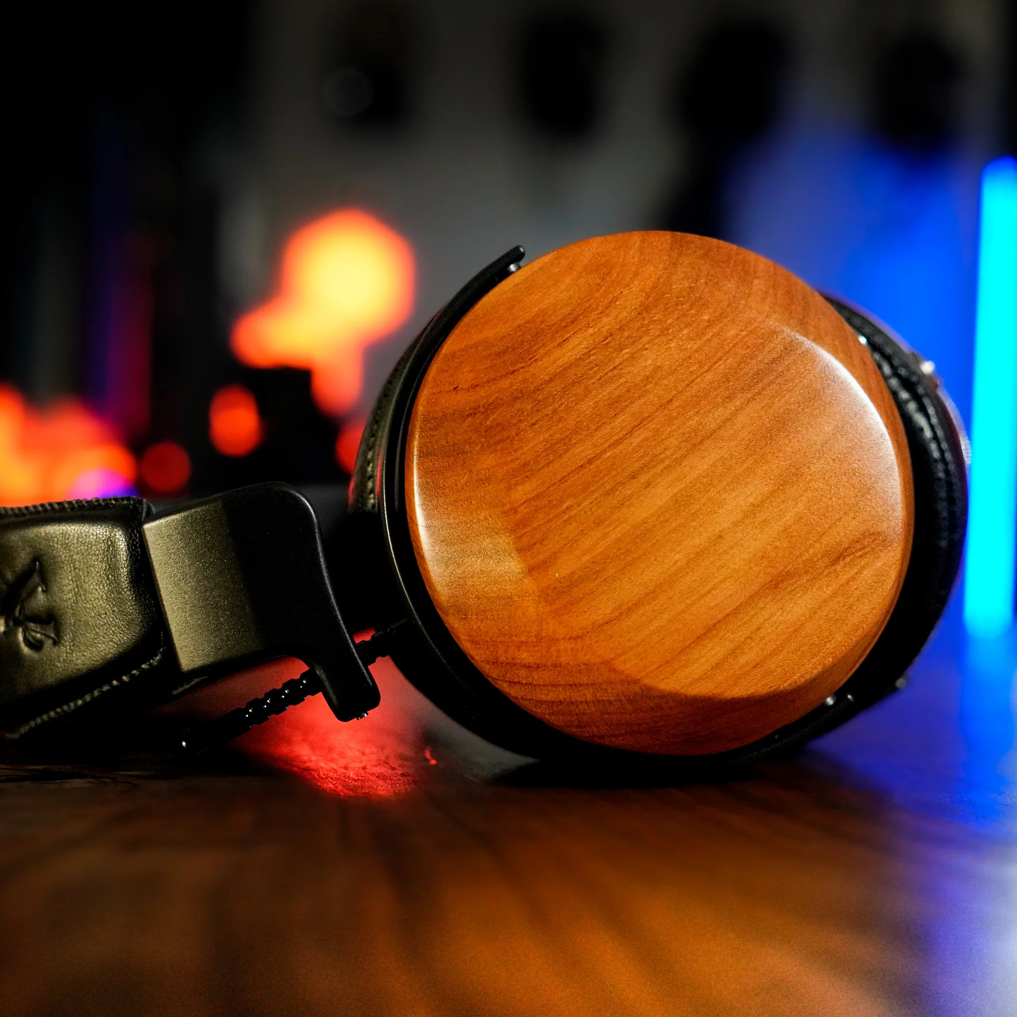 Zamknięte słuchawki nauszne ZMF Atrium Zamknięte słuchawki nauszne ZMF Atrium