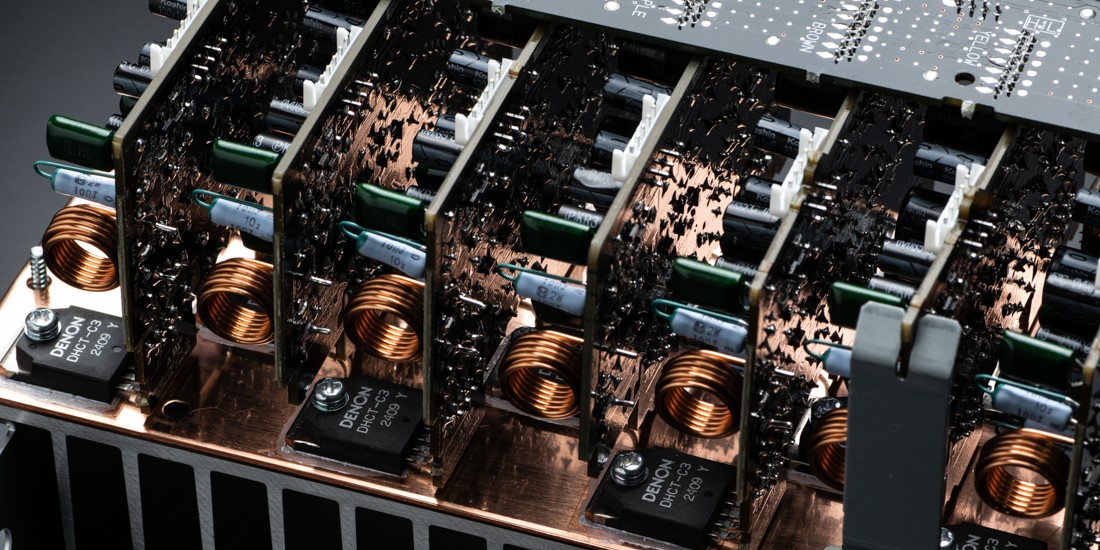 Wzmacniacz kina domowego Denon AVC-A10H Wzmacniacz kina domowego Denon AVC-A10H