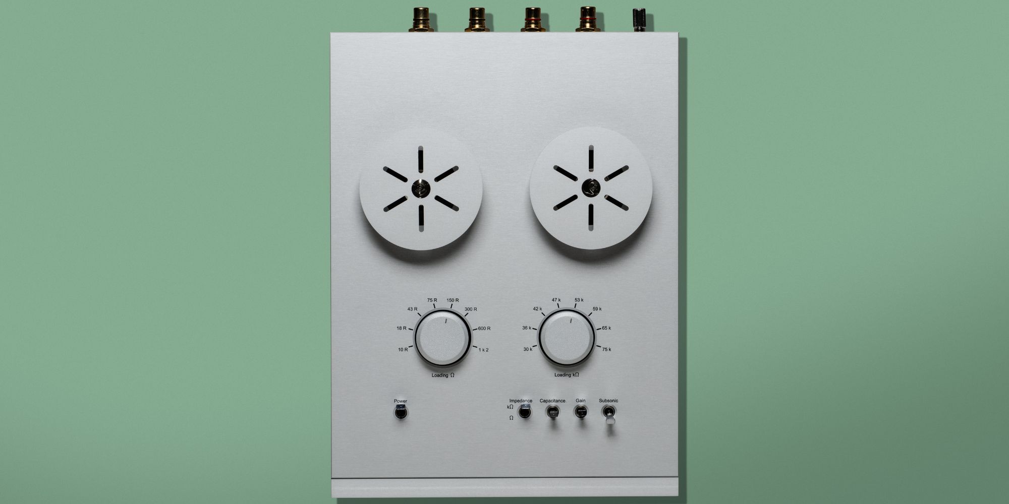 Przedwzmacniacz gramofonowy E.A.T. E-Glo Petit 2 Przedwzmacniacz gramofonowy E.A.T. E-Glo Petit 2