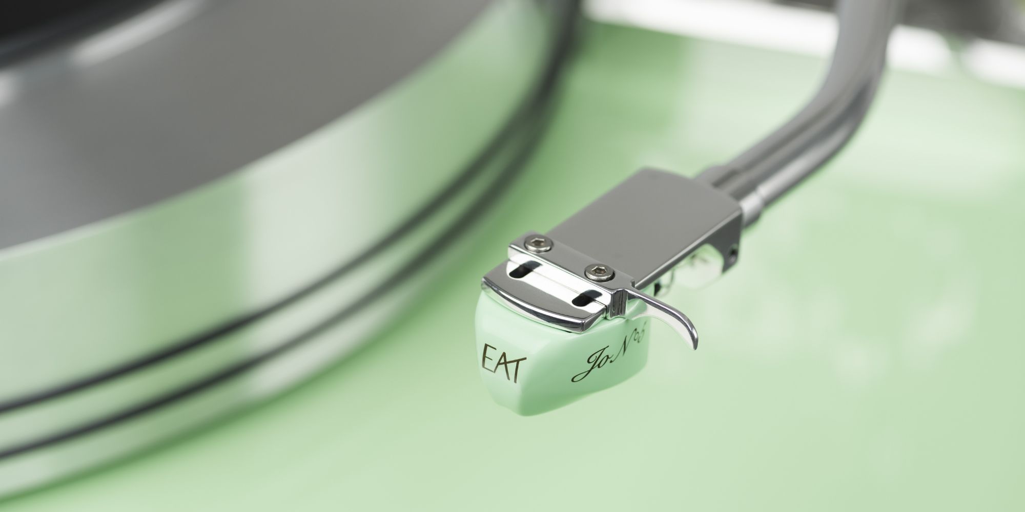 Gramofon E.A.T. Forte