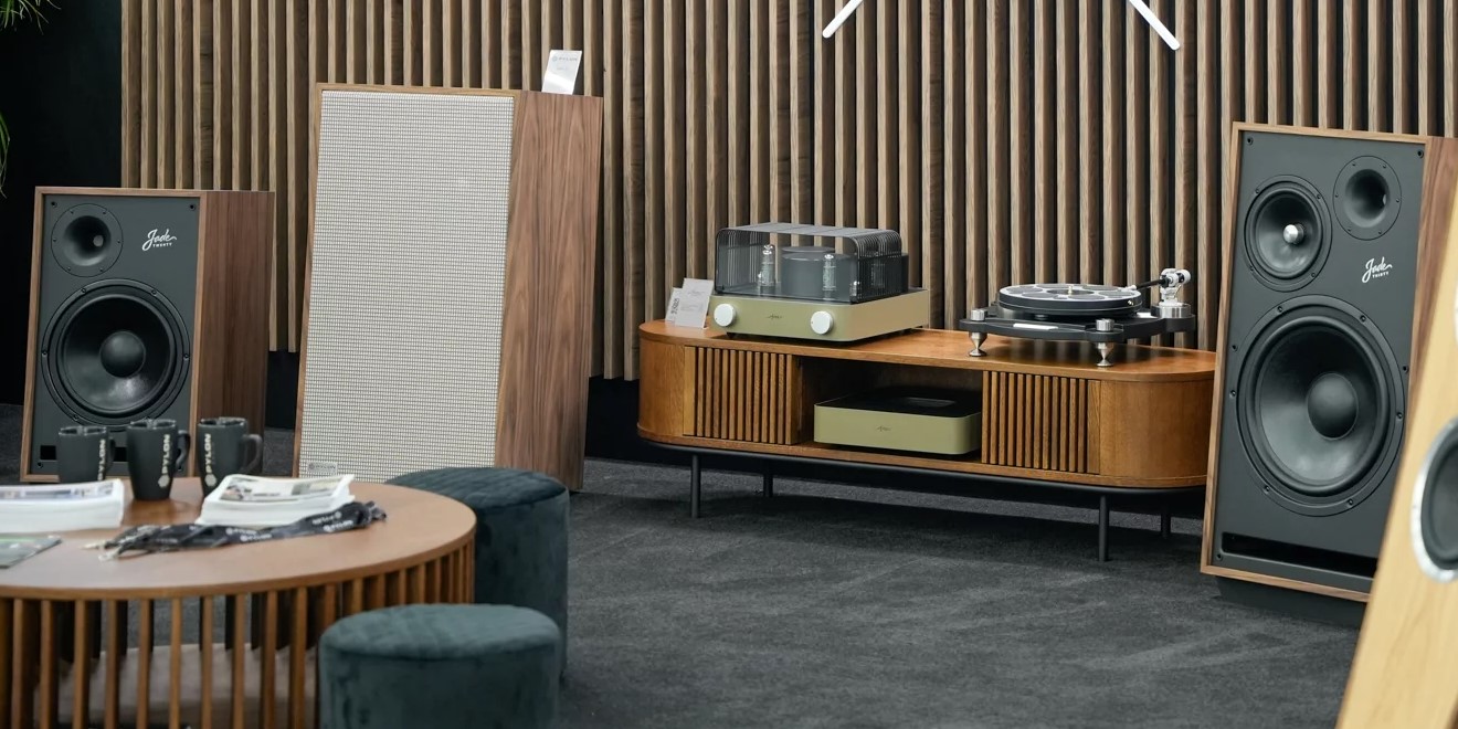 Колонка Pylon Audio Jade 30