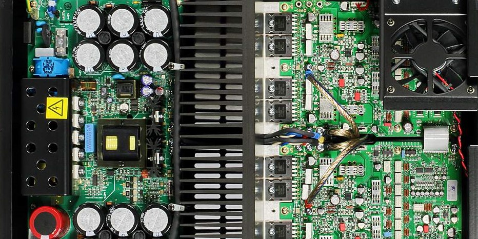 Odbiornik wieloźródłowy T+A R 2500 R Odbiornik wieloźródłowy T+A R 2500 R