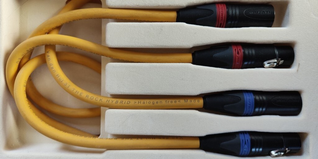 Interkonekt analogowy zbalansowany Van den Hul 3T The Rock Hybrid Interkonekt analogowy zbalansowany Van den Hul 3T The Rock Hybrid