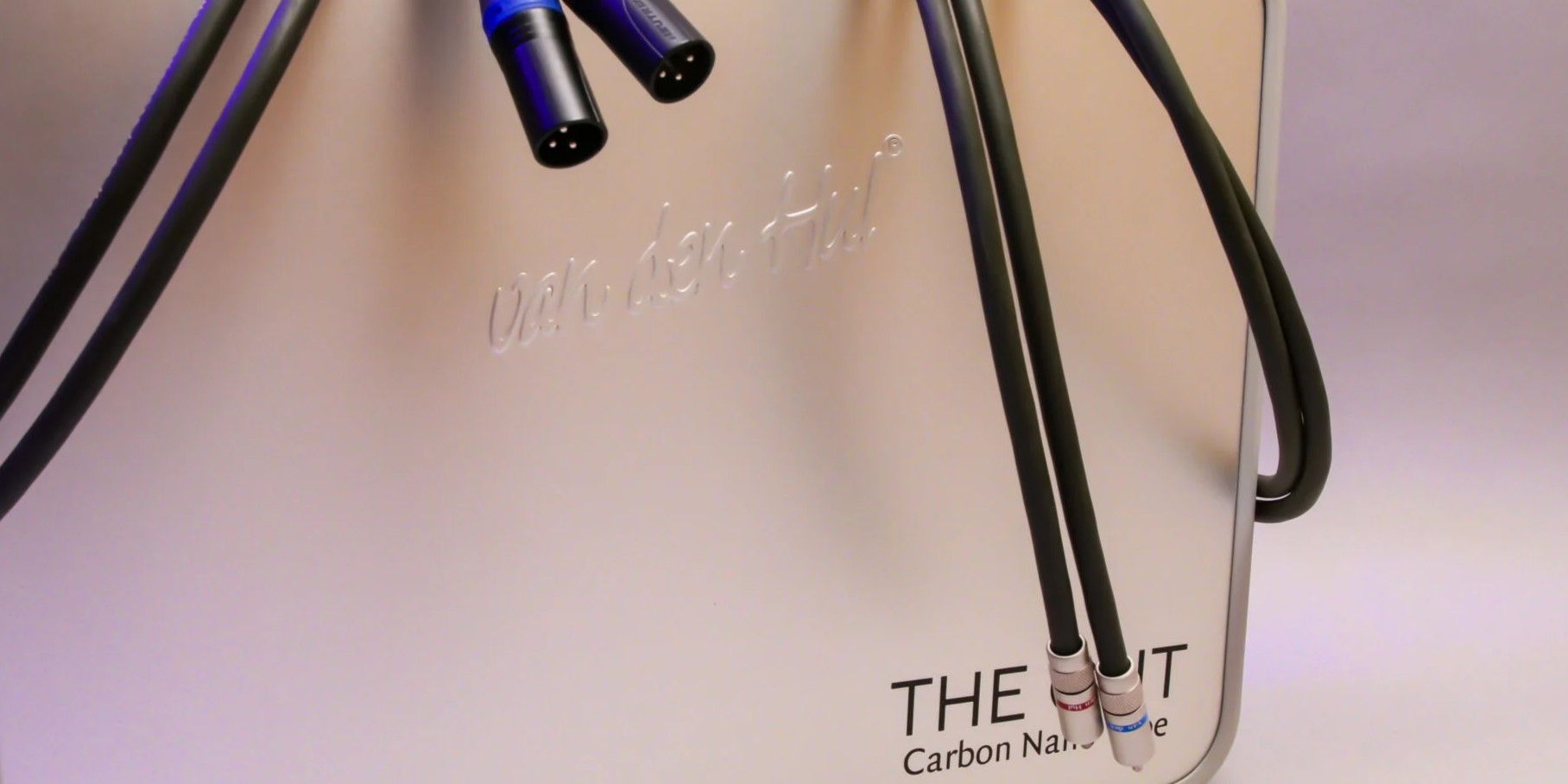 Interkonekt analogowy zbalansowany Van den Hul The Carbon Nano Tube (CNT)