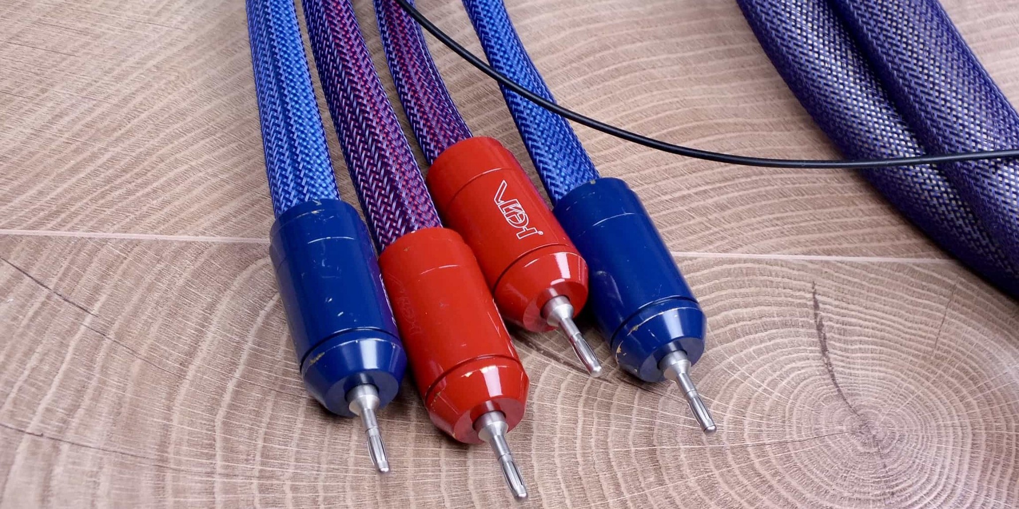 Kabel głośnikowy Van den Hul 3T The Cumulus Hybrid Limited Edition Kabel głośnikowy Van den Hul 3T The Cumulus Hybrid Limited Edition