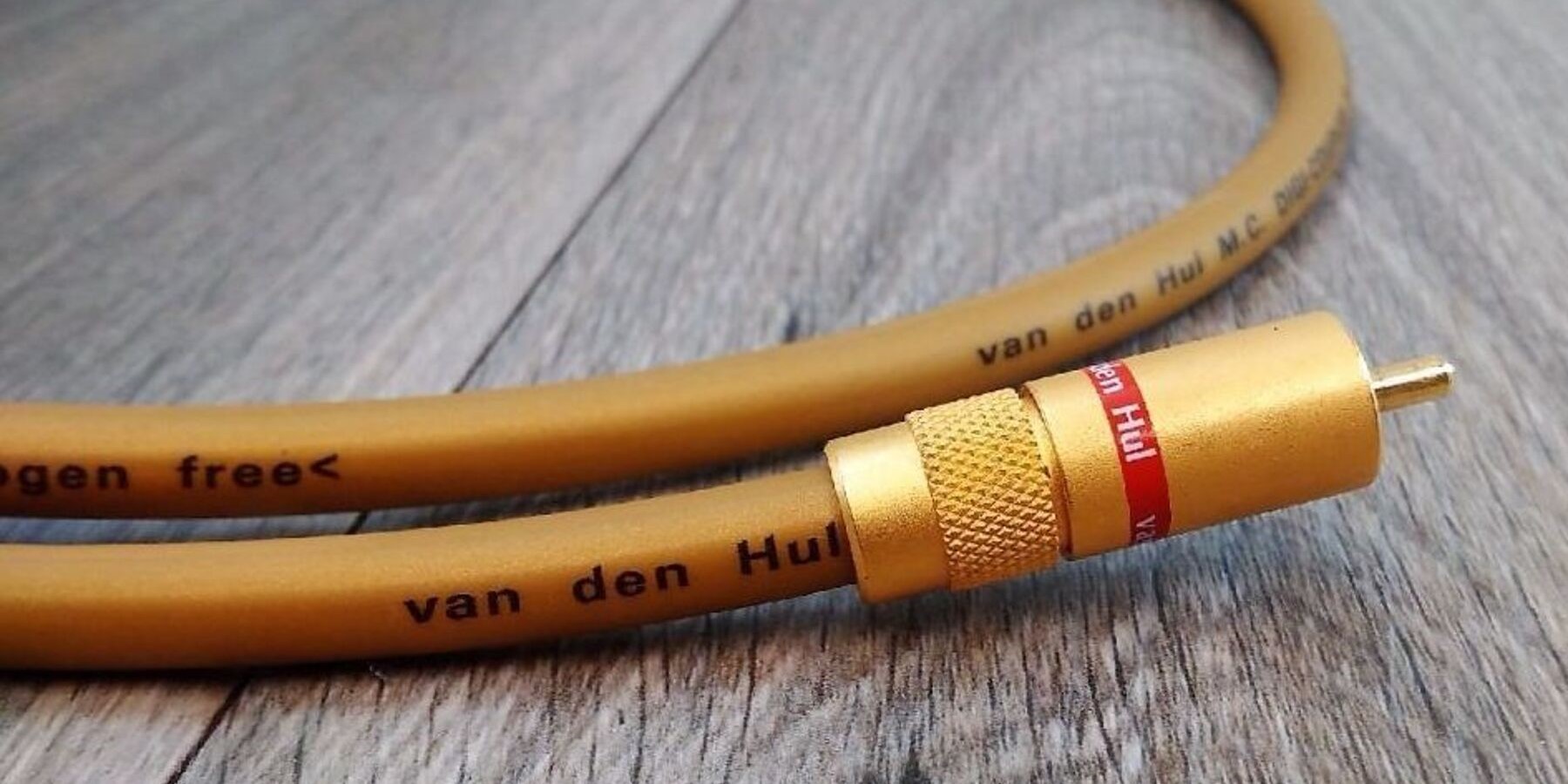 Interkonekt cyfrowy Van den Hul The MC - Digi-coupler 75 Ohm