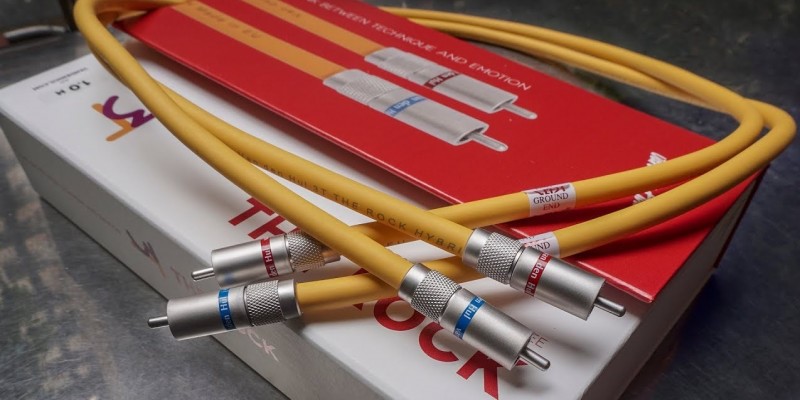 Interkonekt analogowy zbalansowany Van den Hul 3T The Rock Hybrid